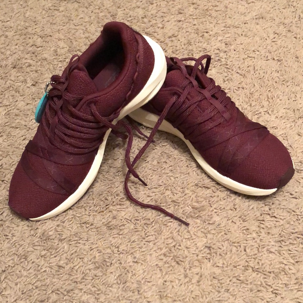 Size 7.5 Brand new Puma